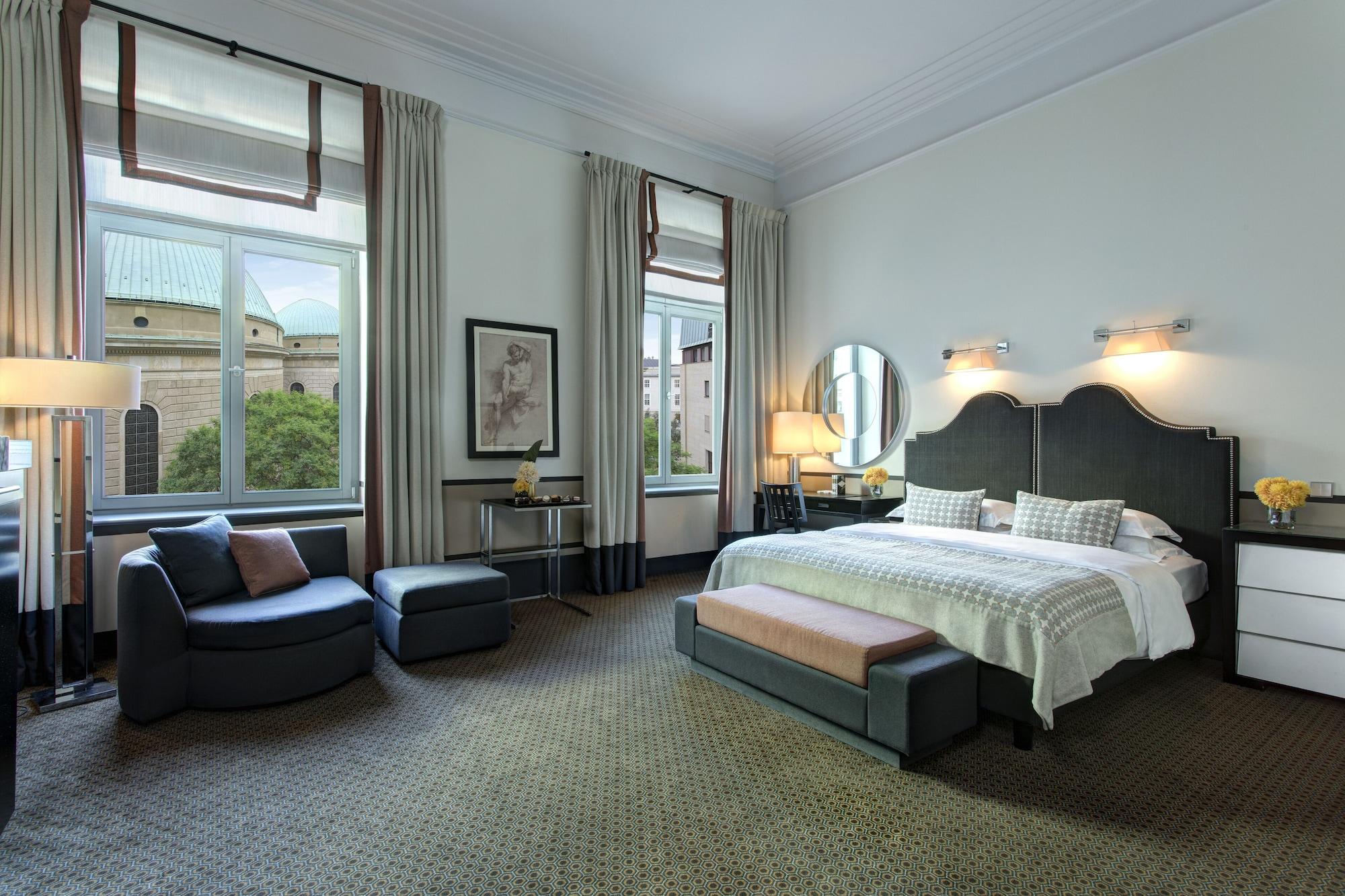 Rocco Forte Hotel De Rome Берлин Екстериор снимка