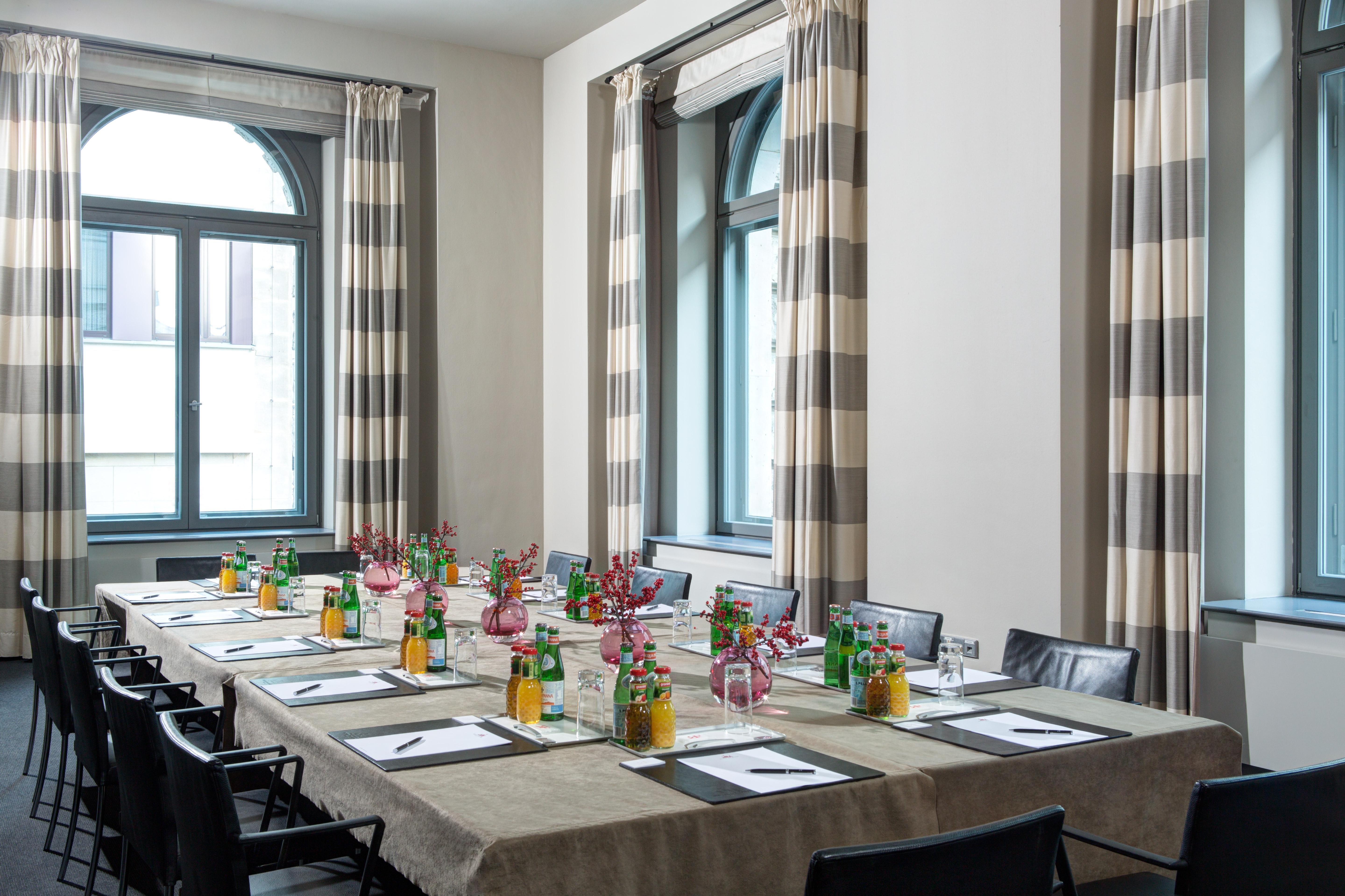 Rocco Forte Hotel De Rome Берлин Екстериор снимка