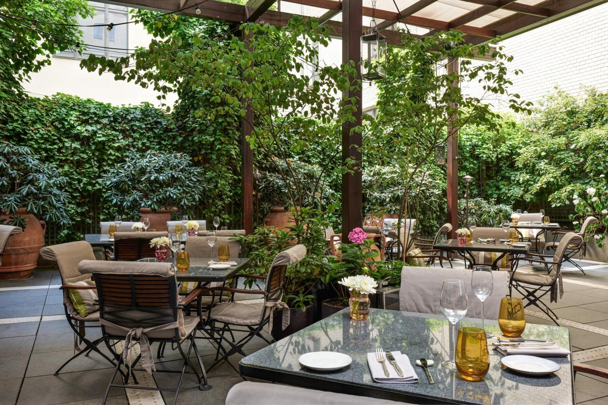 Rocco Forte Hotel De Rome Берлин Екстериор снимка